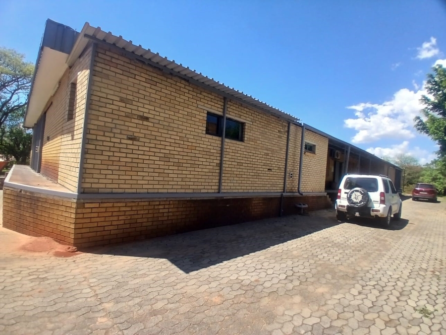 To Let Commercial Property for Rent in Tlhabane North West